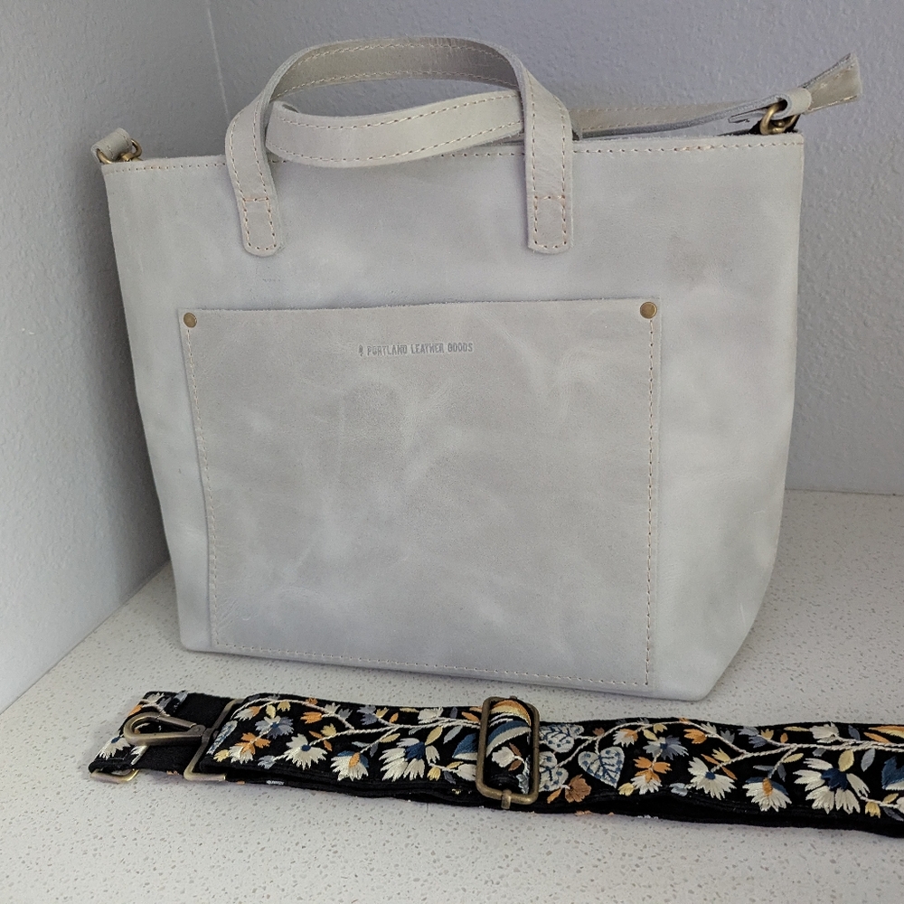 PLG Medium Crossbody - Beluga